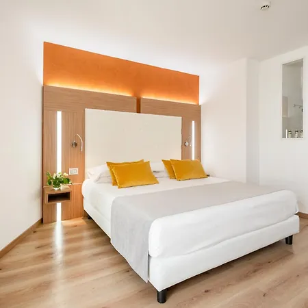 Szálloda Kriss Internazionale 4*