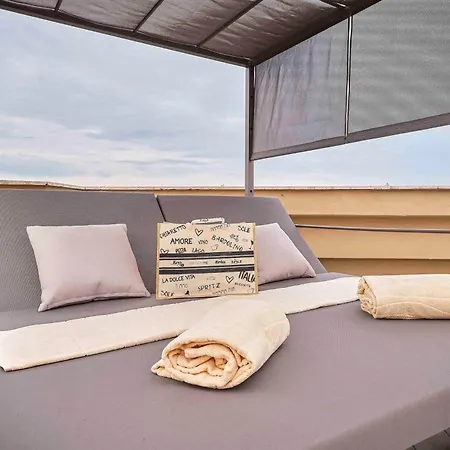 Kriss Internazionale Hotel 4*