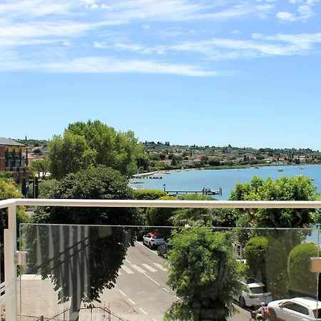 Kriss Internazionale Otel Bardolino