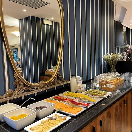 Kriss Internazionale Otel 4*