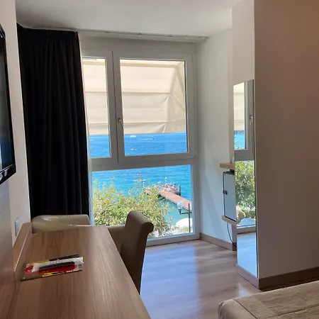 Kriss Internazionale Otel Bardolino