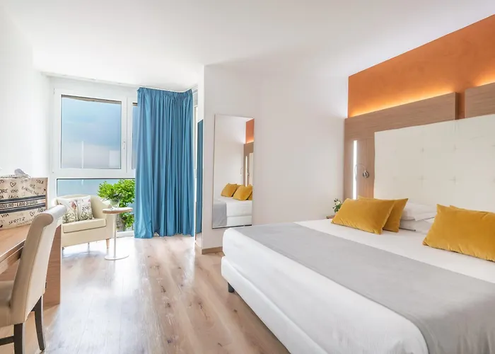 Kriss Internazionale מלון ברדולינו