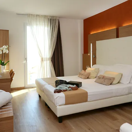 Kriss Internazionale